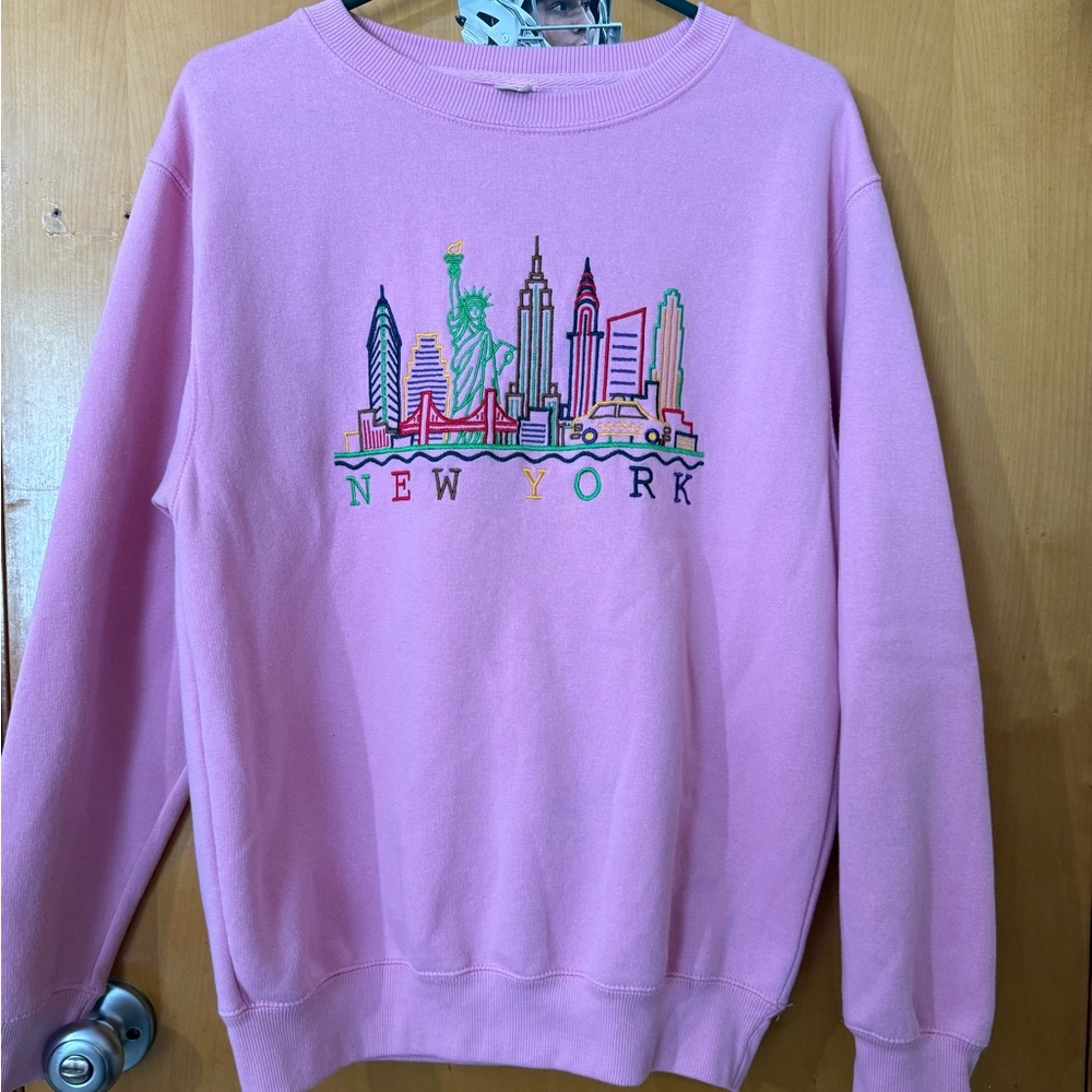 NYC graphic Women's Pink Sweater